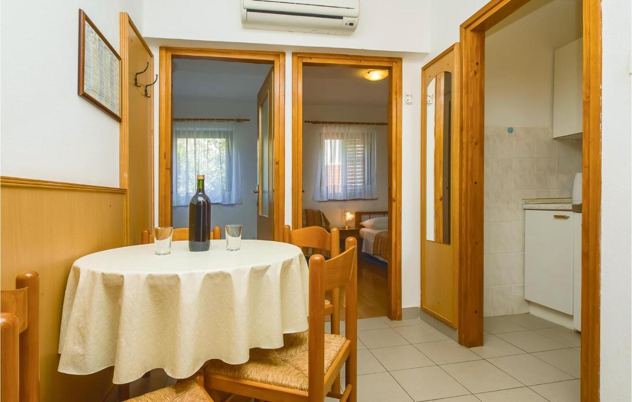 Cozy Apartment In Lokva Rogoznica With Wifi Exterior foto